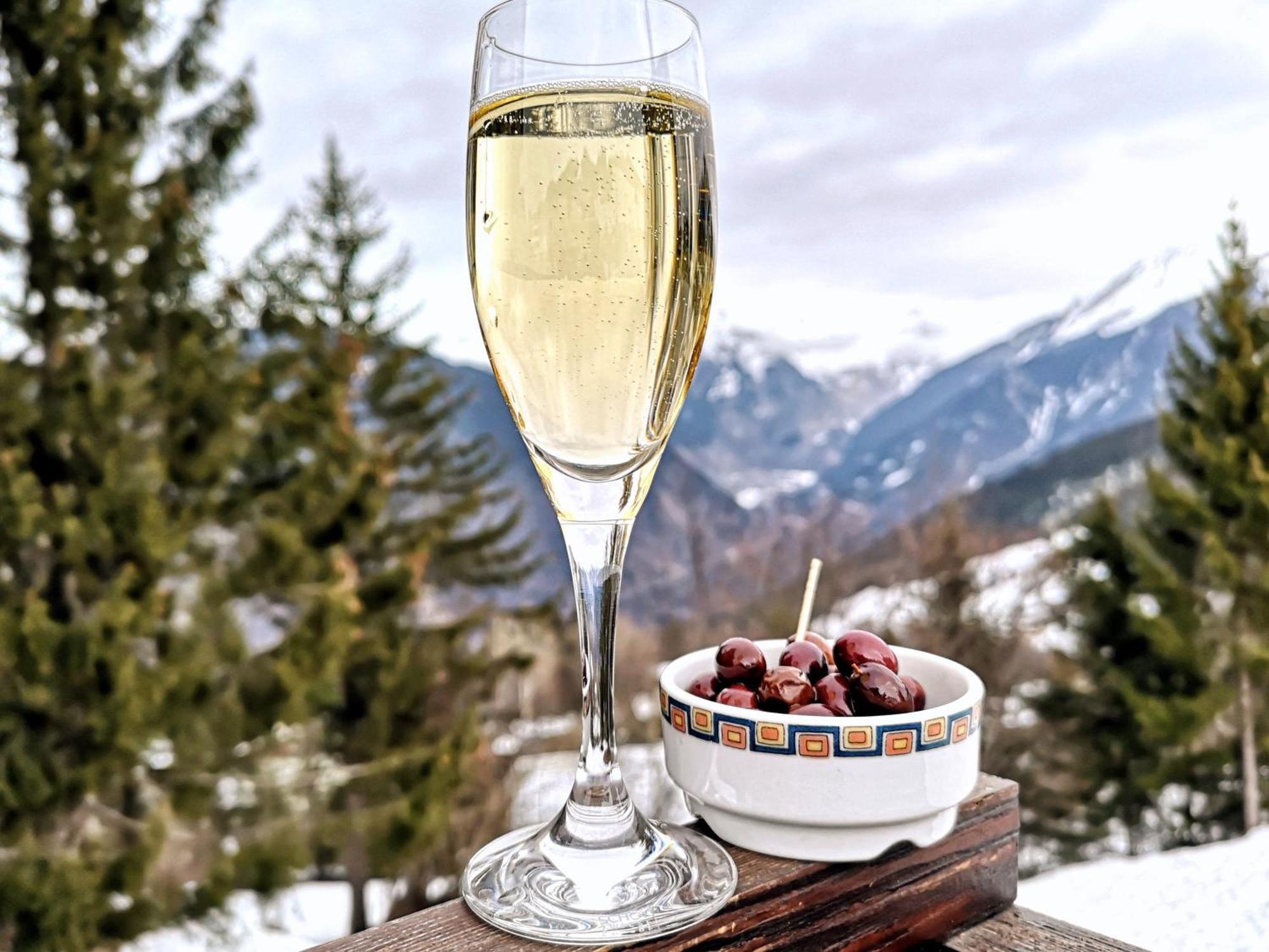 Hotel Les Flocons 쿠쉐벨 외부 사진